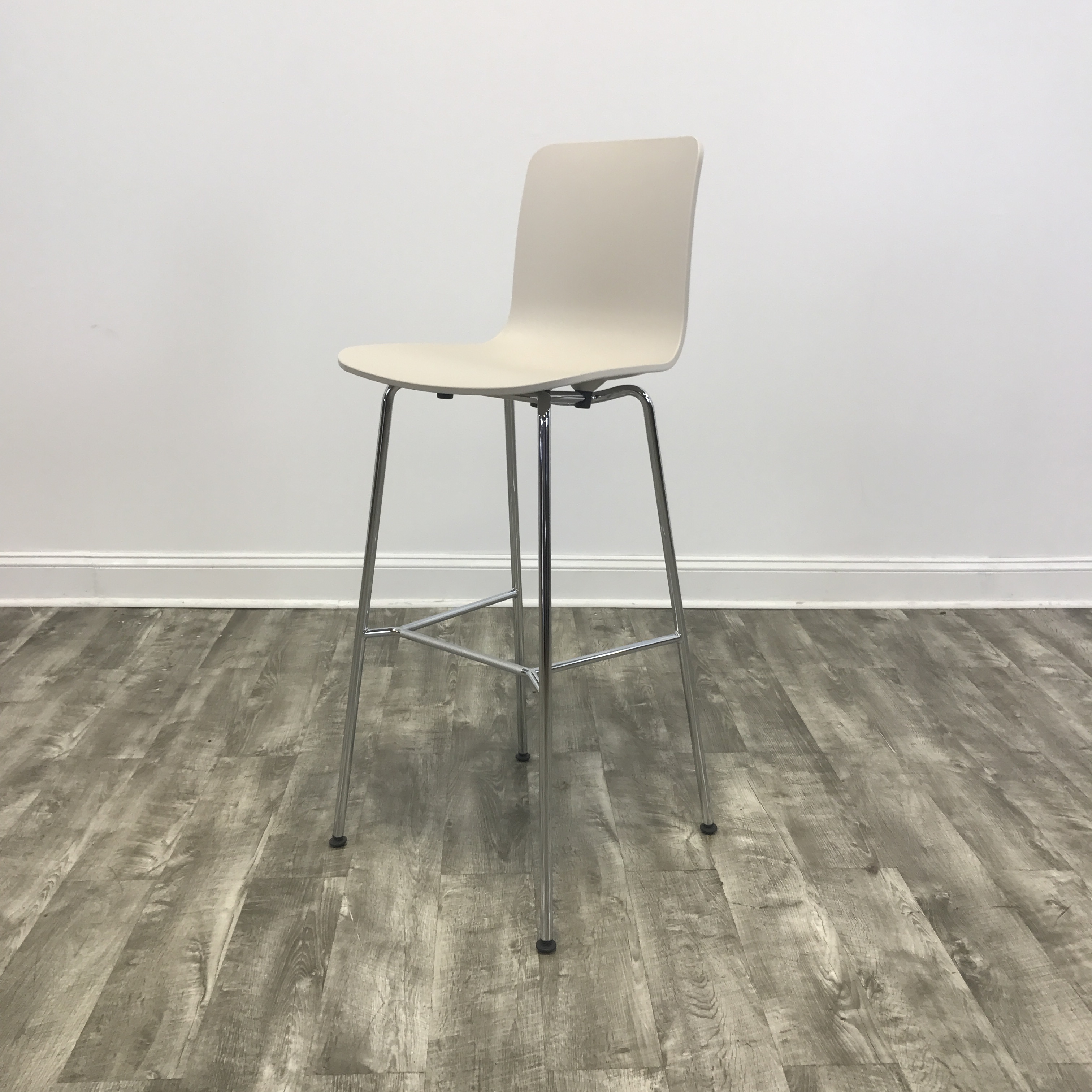 开云（中国） - 坐具|吧椅/凳子|办公家具|设计师家具|哈尔吧椅